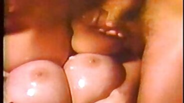 એબોની MILF એક કિશોરને શીખવે સેકસી વીડીયો ફીલમ છે કે કેવી રીતે મોટા સફેદ ટોટીને ચૂસવું