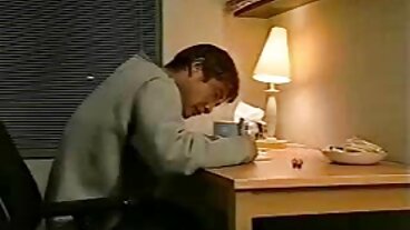 Slutty યુવા બહાર ખાય ઇંગ્લીશ સેકસી વીડીયા છે